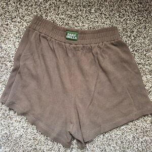 DAILY DRILLS Thermal Resort Shorts in Mocha!